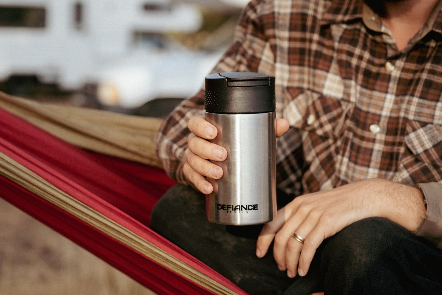 Stainless Steel Coffee Mugs with Lid - 420 ml Double Walled Steel Coffee  Glasses with Lid & Handle - Coffee to Go, Travel, Outdoor, Camping -  Vacuum, Shatterproof, Durable Coffee Mug
